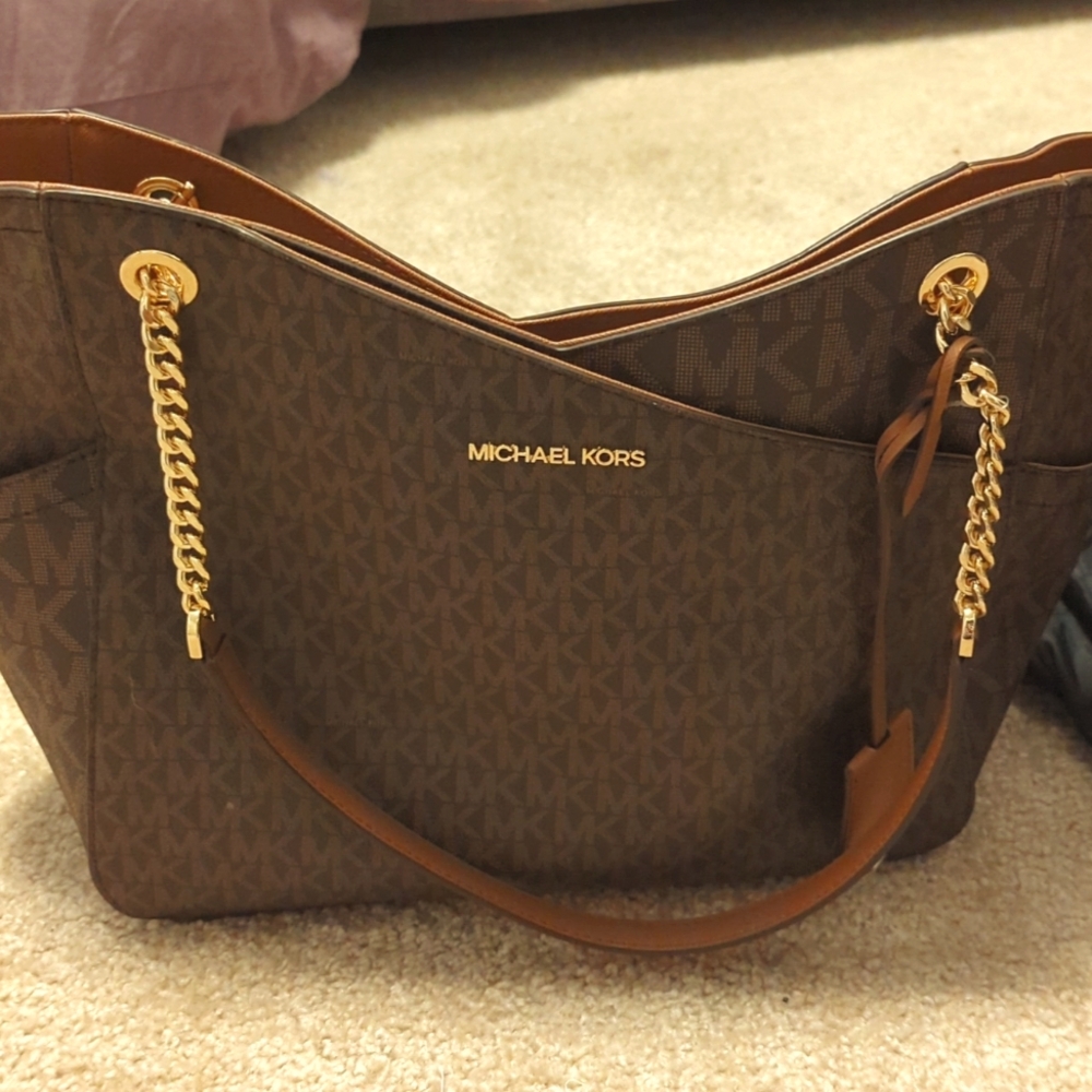 Michael kors purse